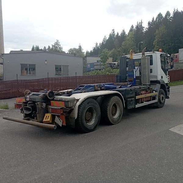 Iveco Trakker (2012) 410 kontejner 6x4 - fotka 4 z 23