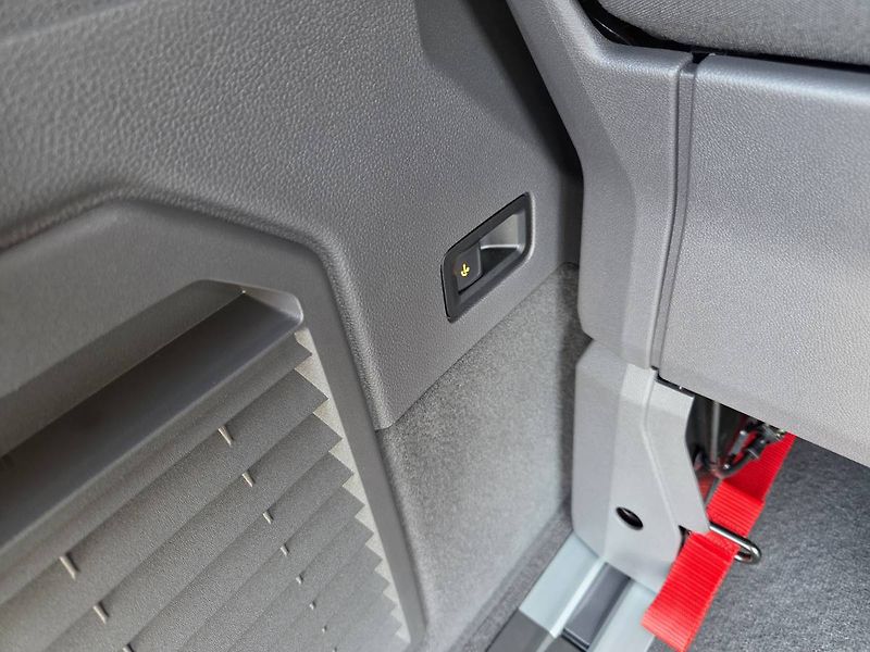 Volkswagen Multivan (2026) 2.0 TDI  DSG BULLI - fotka 39 z 47