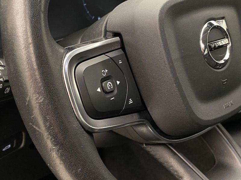 Volvo XC40 T2 KINETIC CZ - fotka 20 z 41