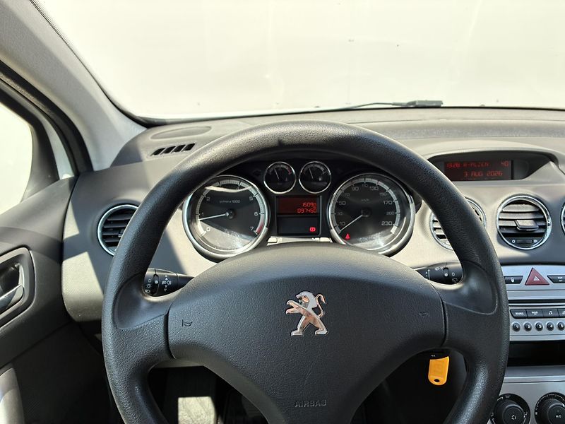 Peugeot 308 1.4 16V VTi 98k Access - fotka 14 z 18