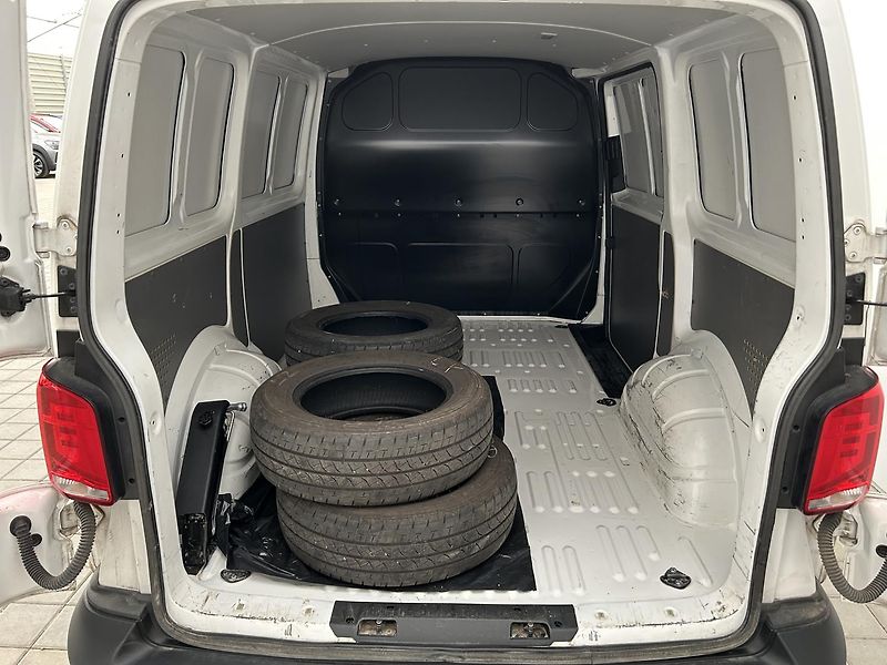 Volkswagen Transporter 2.0 TDI - fotka 23 z 23