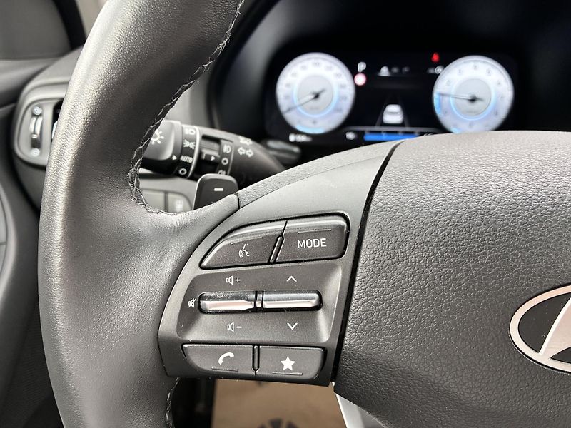 Hyundai i30 HB 1.0T-GDI 74kW DCT STYLE NAV - fotka 27 z 32