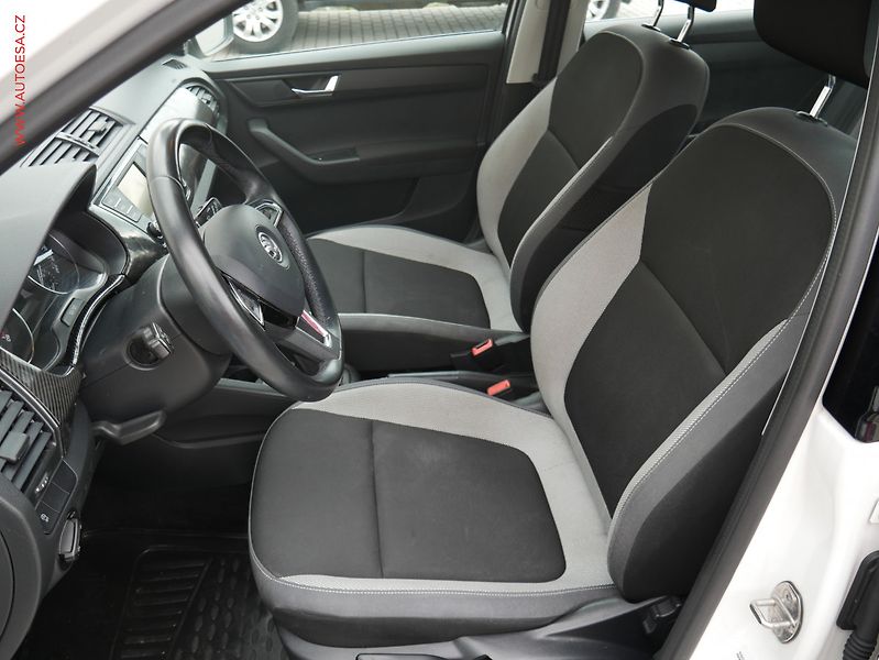 Škoda Fabia (2015) 1.2 TSi, Ambition - fotka 9 z 14