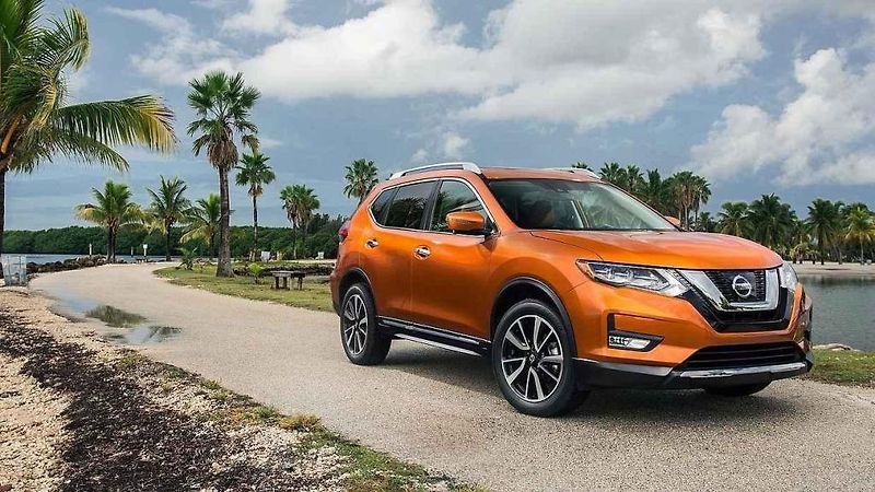 Neojblíbenějším autem roku je stejně jako před rokem Toyota Corolla. Připsala si 1 181 000 čárek.