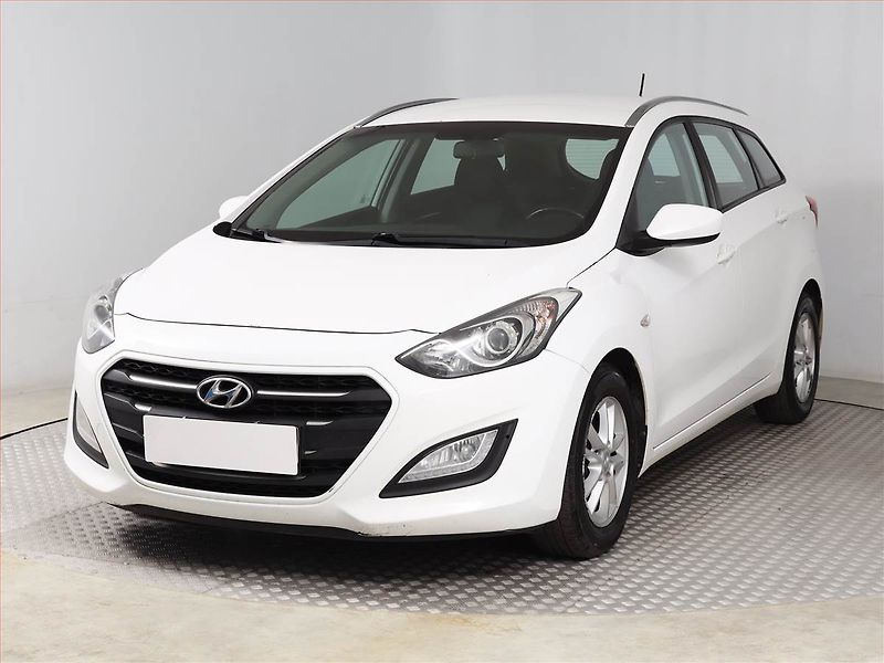 Hyundai i30 (2016) 1.6 CRDi, Serv.kniha, Tempomat - fotka 2 z 12
