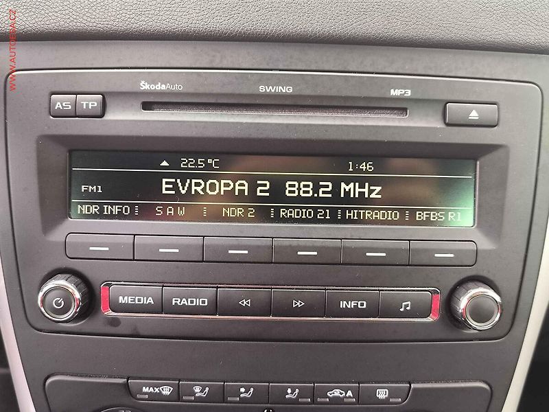Škoda Yeti (2012) 1.2 TSi, Family, xenon - fotka 11 z 18