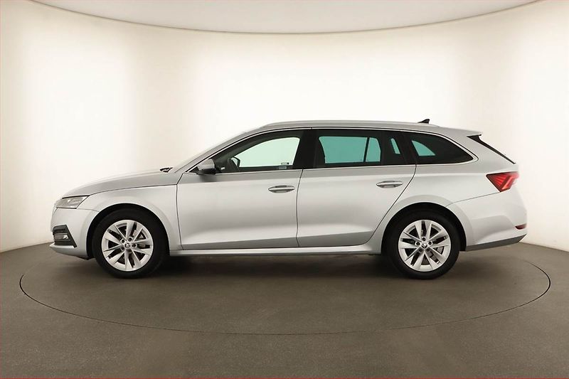 Škoda Octavia (2022) Style 2.0 TDI, ČR,1.maj, Navi - fotka 3 z 14