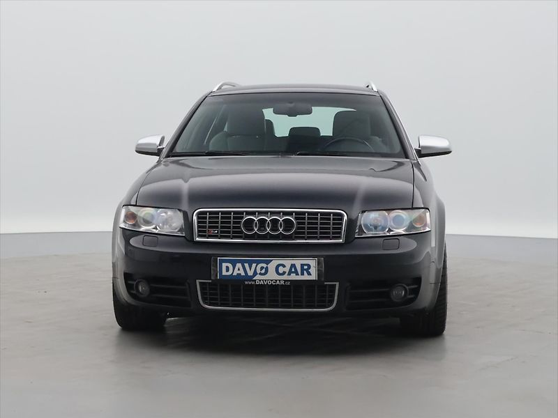 Audi S4 4,2 V8 253kW Quattro Recaro - fotka 2 z 27