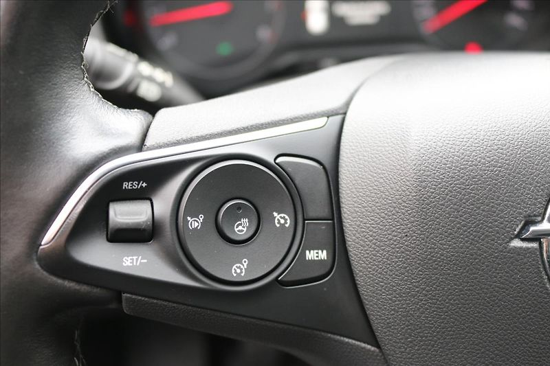 Opel Grandland X 1,2 96Kw,Turbo , Tažné - fotka 15 z 38