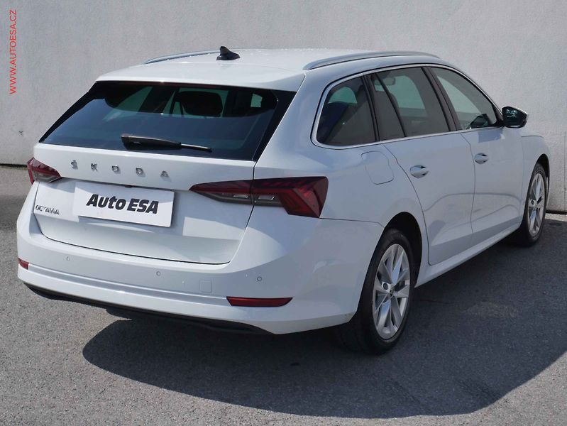 Škoda Octavia (2021) 2.0TDi, ČR, DSG - fotka 4 z 13