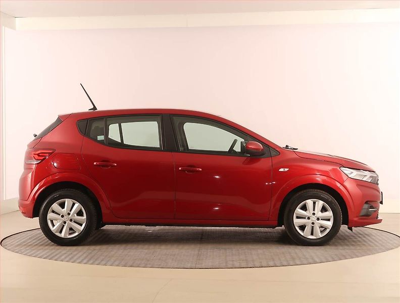 Dacia Sandero (2021) Comfort 1.0 TCe, LPG, ČR,1.maj - fotka 6 z 17