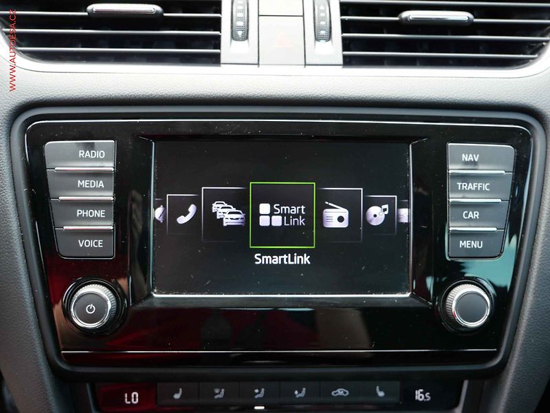 Škoda Octavia (2015) 2.0 TDi, ČR, Navi, bixen - fotka 19 z 24