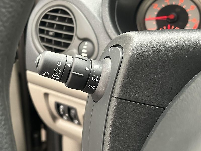 Renault Clio 1.1  . - fotka 23 z 26