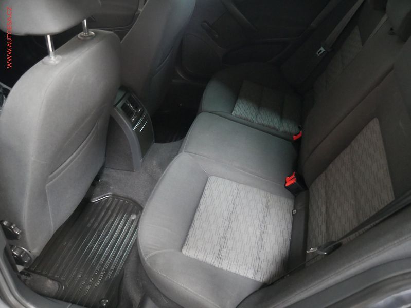 Škoda Octavia (2012) 2.0 TDi, 2.maj,ČR, Klima - fotka 10 z 20
