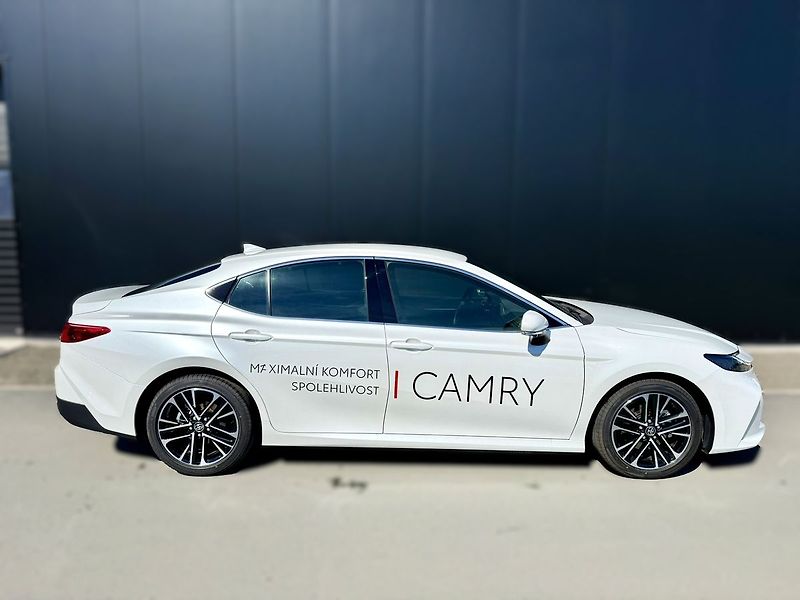 Toyota Camry Executive - fotka 6 z 8