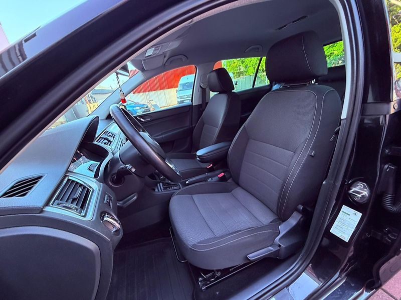 Škoda Rapid 1.4 TSi Elegance DSG Spaceback - fotka 13 z 25