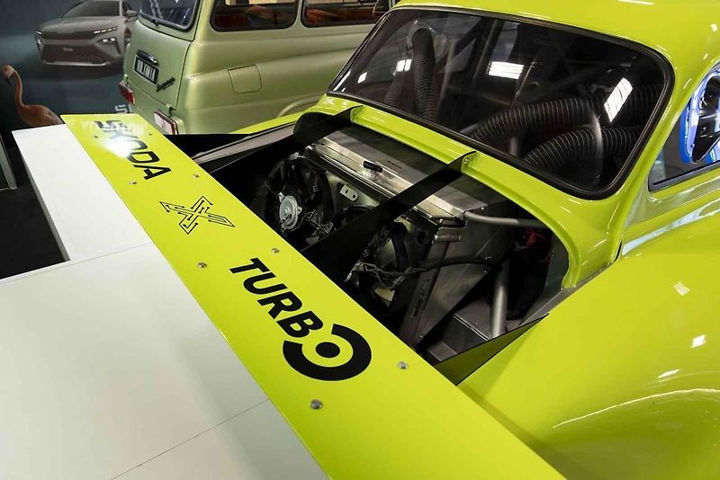 Škoda Project X a Voltavia