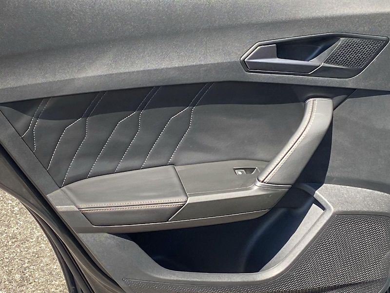 Cupra Formentor (2024) 1.5 TSI DSG - fotka 36 z 45