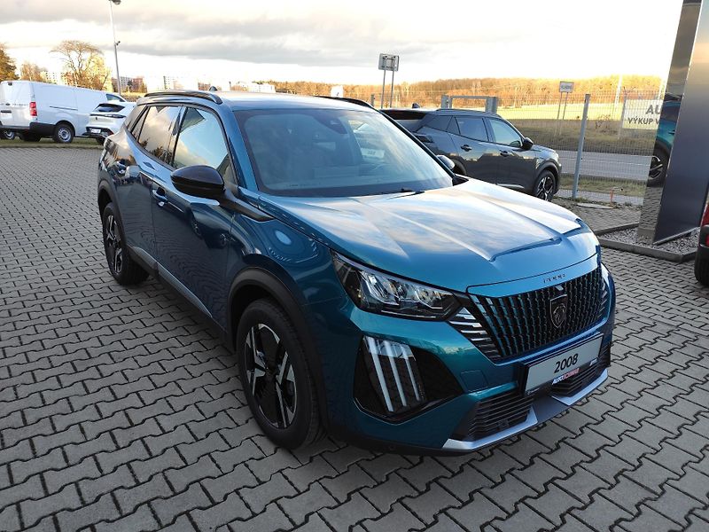 Peugeot 2008 (2026) ALLURE 1.2 100k MAN6 2x kamera - fotka 8 z 23