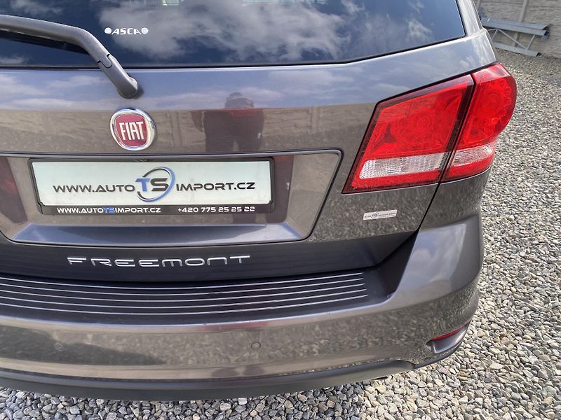 Fiat Freemont 2.0MJET 140PS MAN 7M 164000KM! - fotka 43 z 168