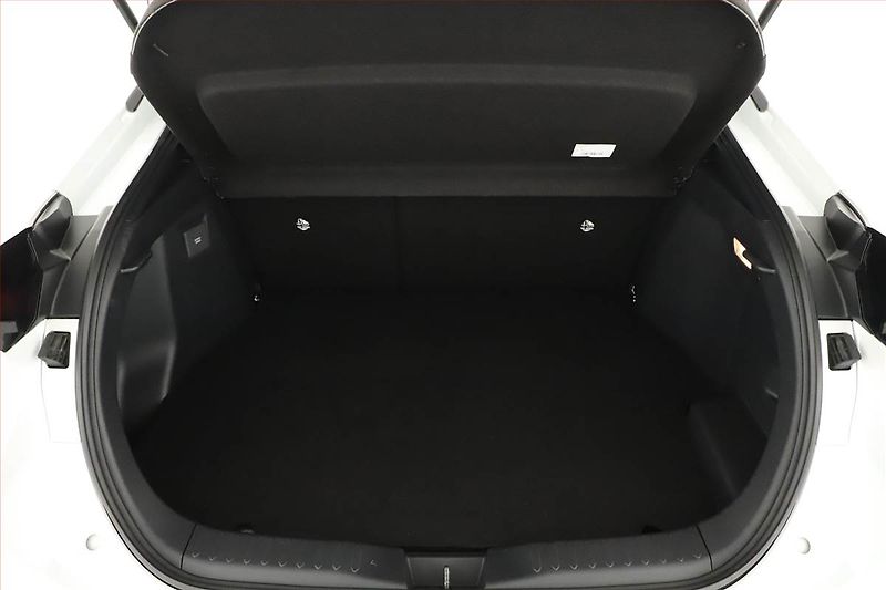 Toyota C-HR (2025) 2.0 Plug-in - fotka 11 z 24