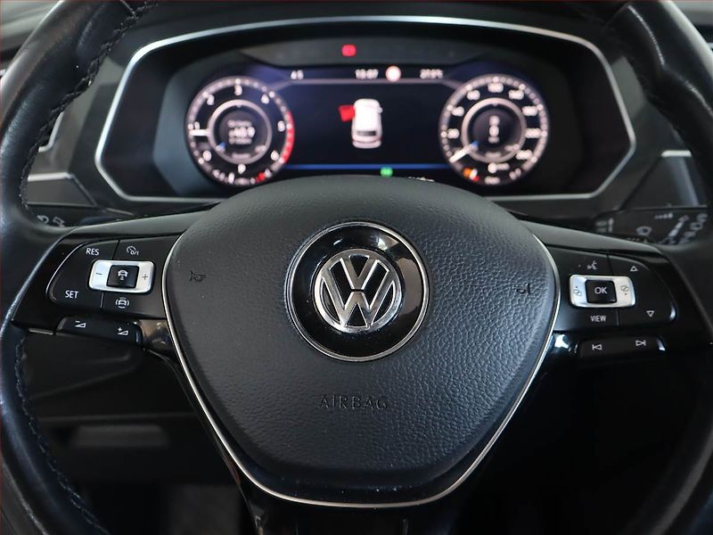Volkswagen Tiguan Allspace (2019) R-Line 2.0 TDI - fotka 17 z 25