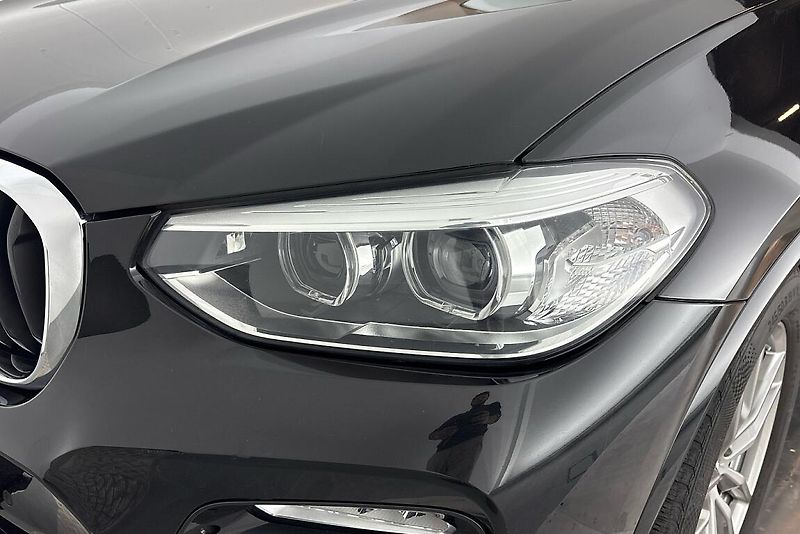 BMW X3 2.0i - fotka 15 z 26