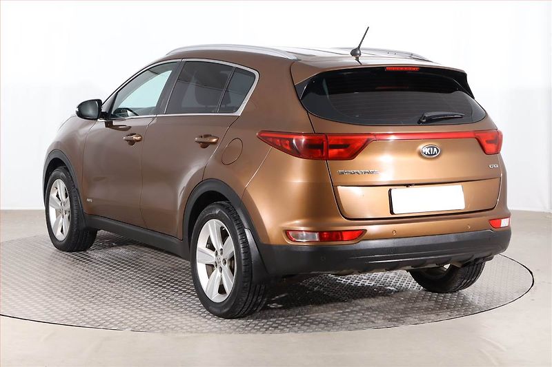 Kia Sportage (2016) 2.0 CRDi, 4X4, Navi, Tempomat - fotka 4 z 23
