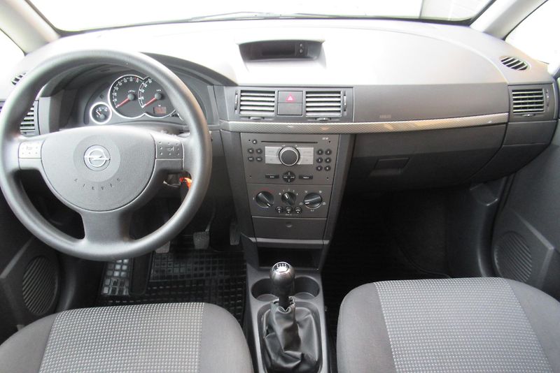 Opel Meriva 1.4i KLIMA - fotka 9 z 19