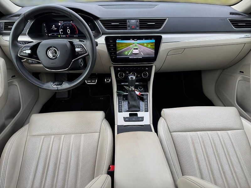 Škoda Superb (2023) L&K 2.0TDI 147kW DSG DPH CZ - fotka 9 z 11