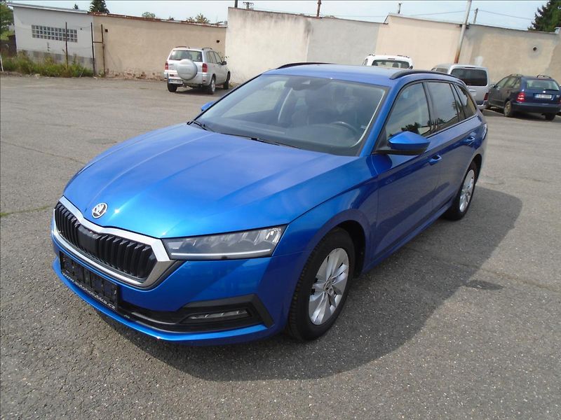 Škoda Octavia 1,0 - fotka 8 z 27
