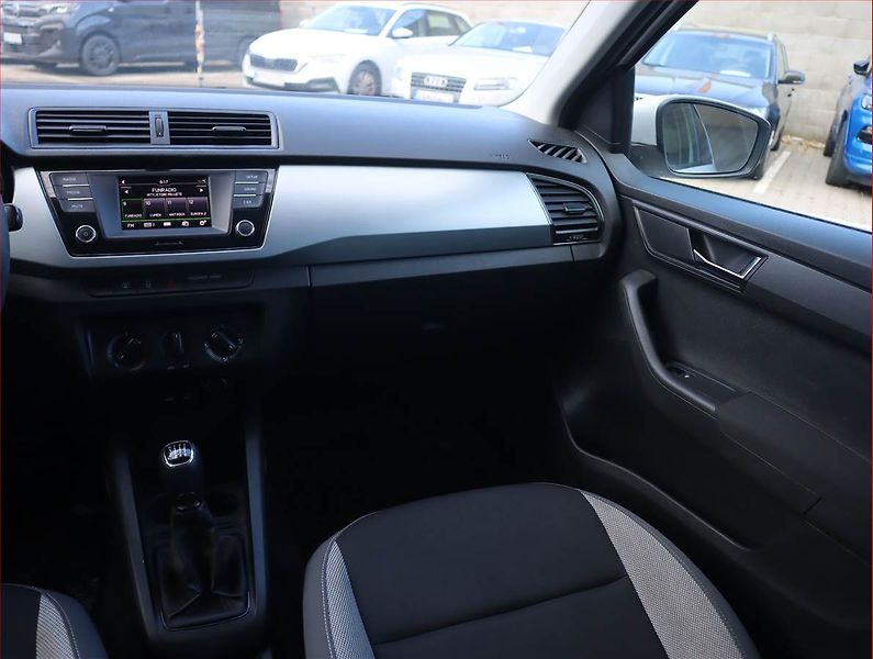 Škoda Fabia (2016) 1.2 TSI, Serv.kniha - fotka 8 z 16