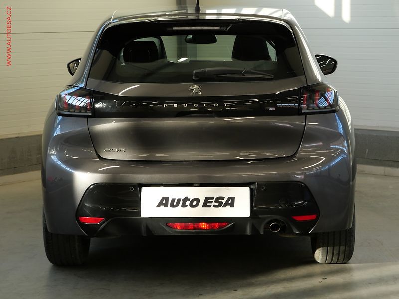 Peugeot 208 (2019) 1.2 PT, Allure, AT, kamera - fotka 5 z 19