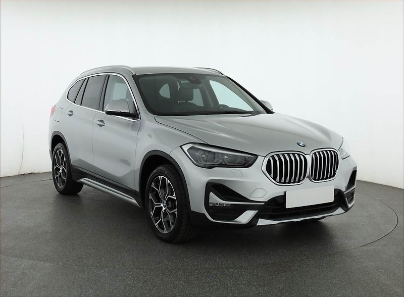 BMW X1 (2020) sDrive18d, Automat, ČR,1.maj - fotografie inzerátu