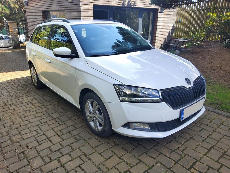 Škoda Fabia (2022) 1.0TSI 70kW Ambition+ 1maj ČR - fotka 2 z 18
