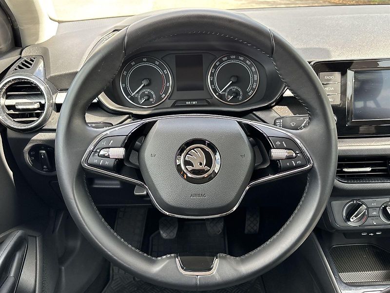 Škoda Fabia (2021) 1.0 TSI Ambition + - fotka 18 z 28