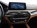 BMW Řada 5 (2018) Luxury Line 530d xDrive - náhled 10
