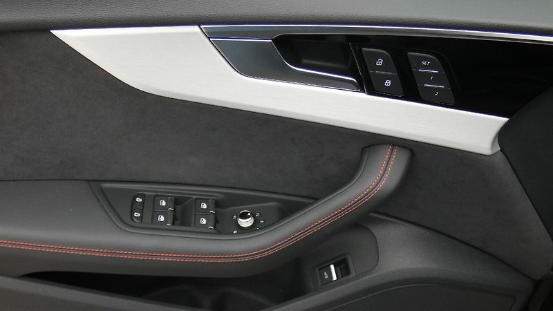 Audi A5 Sportback 40 TDI quattro S tro - fotka 9 z 28
