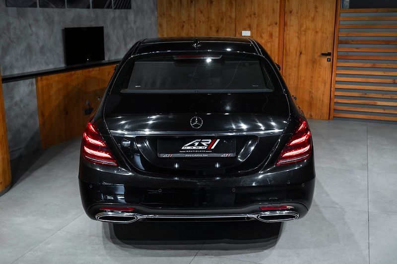 Mercedes-Benz Třídy S - fotka 22 z 23