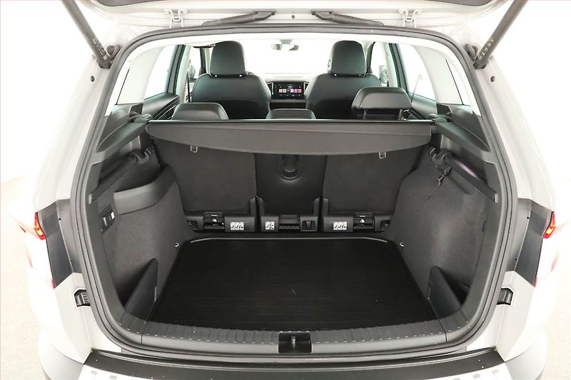 Škoda Karoq (2018) 1.5 TSI, Automat, Kůže - fotka 18 z 19