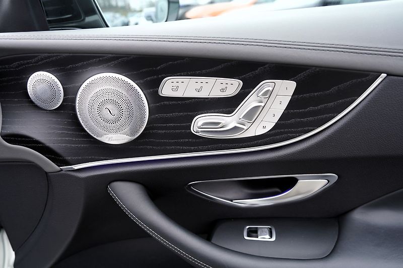 Mercedes-Benz Třídy E E 53 AMG 4Matic+/440PS - fotka 24 z 49