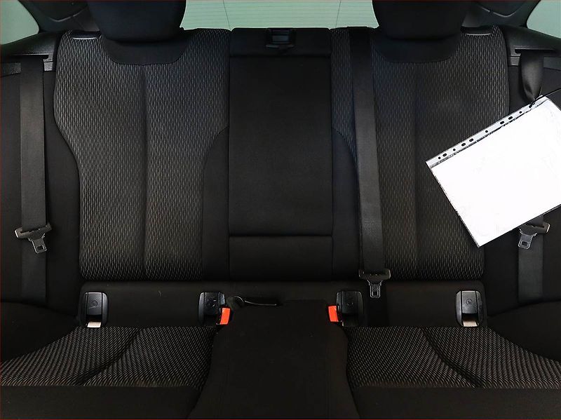 BMW Řada 4 (2014) 420i xDrive, 4X4, Navi - fotka 10 z 18
