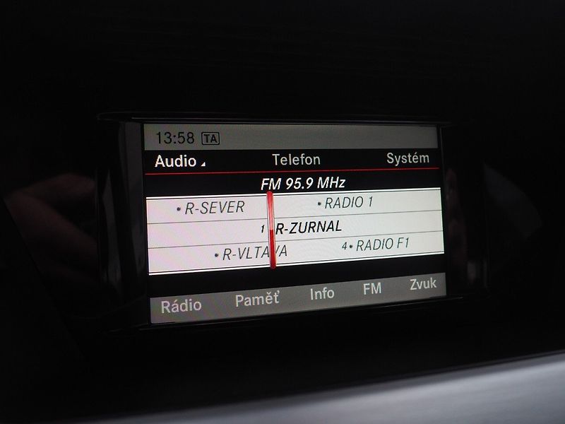 Mercedes-Benz GLK (2012) 220 CDI, 4Matic, AT - fotka 30 z 34