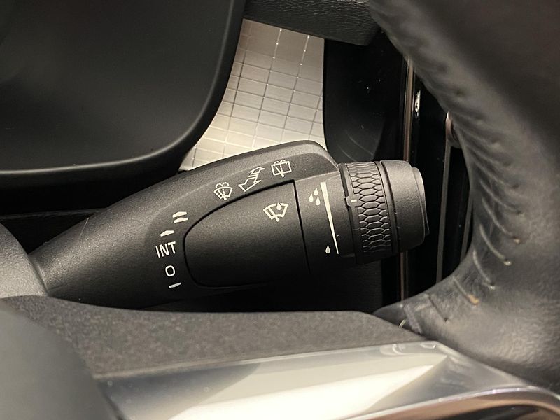 Volvo XC40 D3 AWD MOMENTUM AUT  - fotka 22 z 38