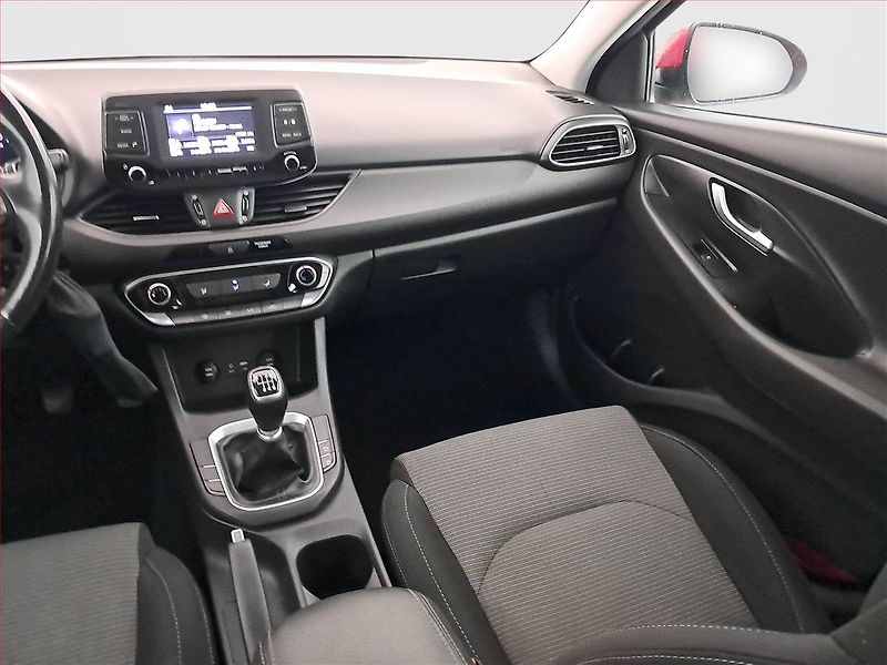 Hyundai i30 (2018) 1.0 T-GDI, Serv.kniha - fotka 8 z 16
