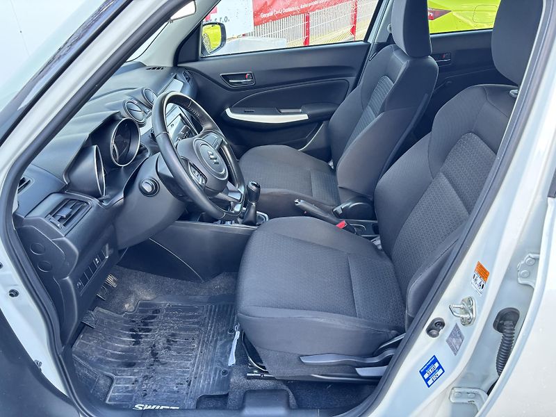 Suzuki Swift (2017) 1.0 BJet Serv. Historie! - fotka 17 z 31
