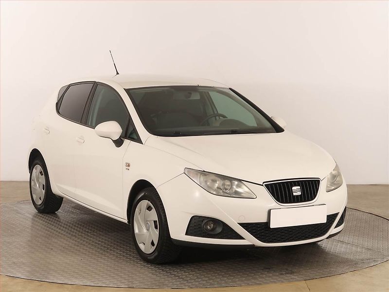 Seat Ibiza (2011) 1.6 TDI, Serv.kniha, po STK - fotka 1 z 14