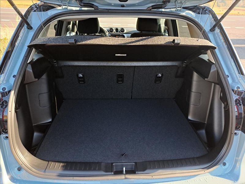 Suzuki Vitara (2026) 1,4 Premium AllGrip MY25 - fotka 16 z 19