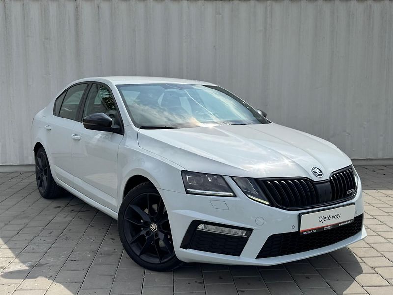Škoda Octavia 2,0   RS 135kW - fotka 3 z 21