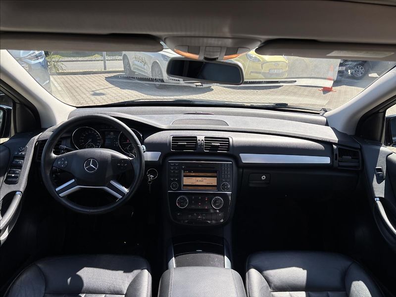 Mercedes-Benz Třídy R 3,0 CDI R 320 4-Matic - fotka 14 z 39